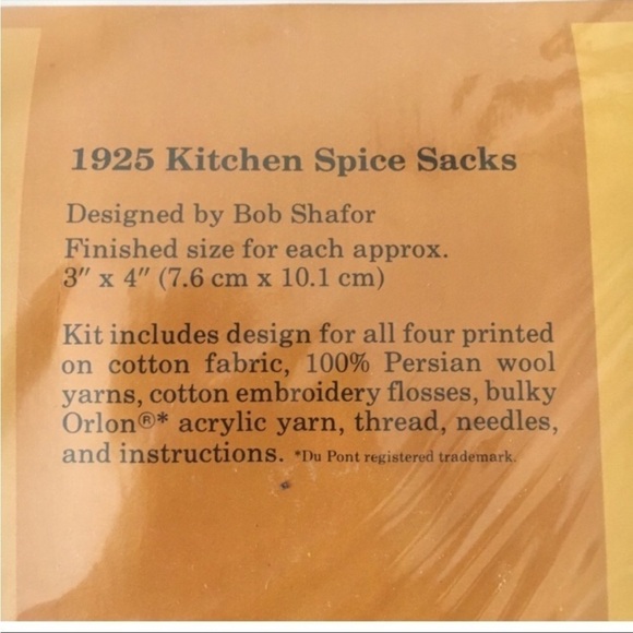 THE CREATIVE CIRCLE Stitchery Kit Kitchen Spice Sacks - Picture 5 of 9